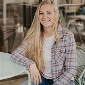 Meet your Posher, Hailey